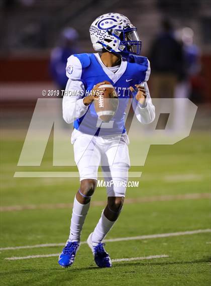 Thumbnail 1 in Troy vs. Crockett (UIL 3A Division 1 Region 3 Area Playoff) photogallery.