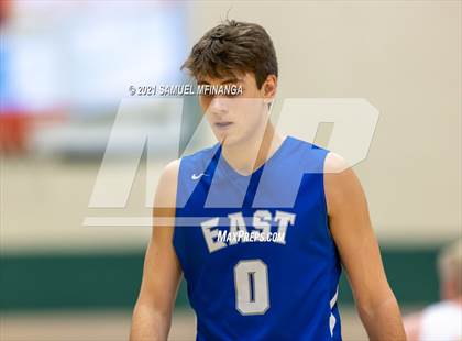 Thumbnail 3 in Pius X vs. Lincoln East photogallery.