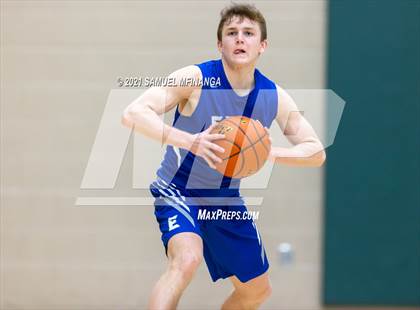 Thumbnail 1 in Pius X vs. Lincoln East photogallery.