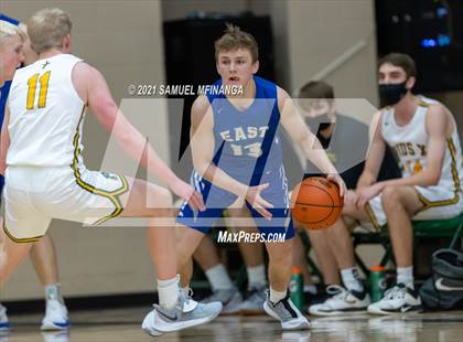 Thumbnail 1 in Pius X vs. Lincoln East photogallery.