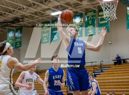 Thumbnail 1 in Pius X vs. Lincoln East photogallery.