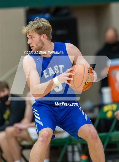 Thumbnail 1 in Pius X vs. Lincoln East photogallery.