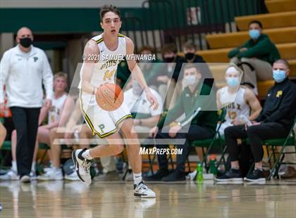 Thumbnail 2 in Pius X vs. Lincoln East photogallery.
