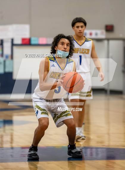 Thumbnail 1 in Chief Leschi vs Toledo (WIAA 2B District Playoff) photogallery.