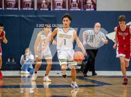 Thumbnail 3 in Chief Leschi vs Toledo (WIAA 2B District Playoff) photogallery.
