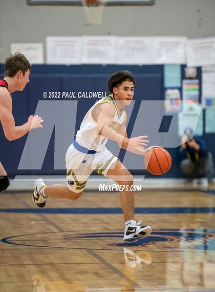 Thumbnail 2 in Chief Leschi vs Toledo (WIAA 2B District Playoff) photogallery.