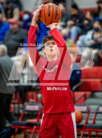 Thumbnail 2 in Chief Leschi vs Toledo (WIAA 2B District Playoff) photogallery.