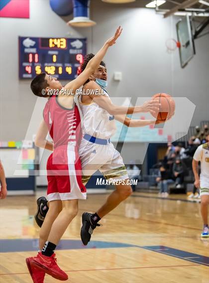 Thumbnail 1 in Chief Leschi vs Toledo (WIAA 2B District Playoff) photogallery.