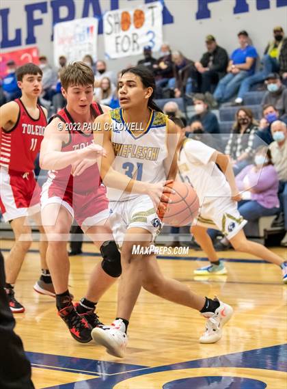 Thumbnail 3 in Chief Leschi vs Toledo (WIAA 2B District Playoff) photogallery.