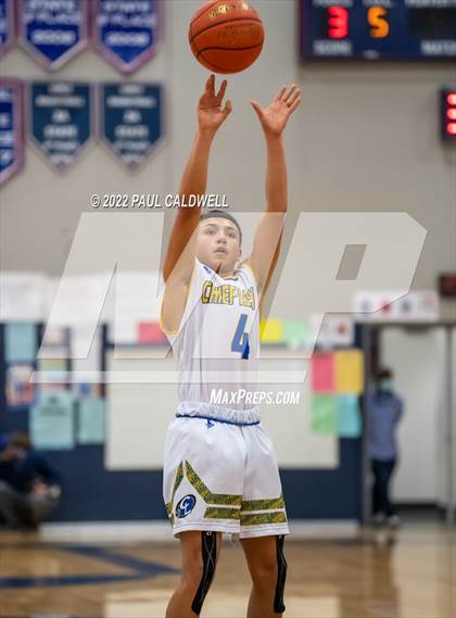 Thumbnail 2 in Chief Leschi vs Toledo (WIAA 2B District Playoff) photogallery.