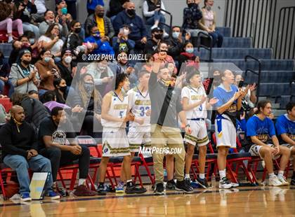 Thumbnail 2 in Chief Leschi vs Toledo (WIAA 2B District Playoff) photogallery.