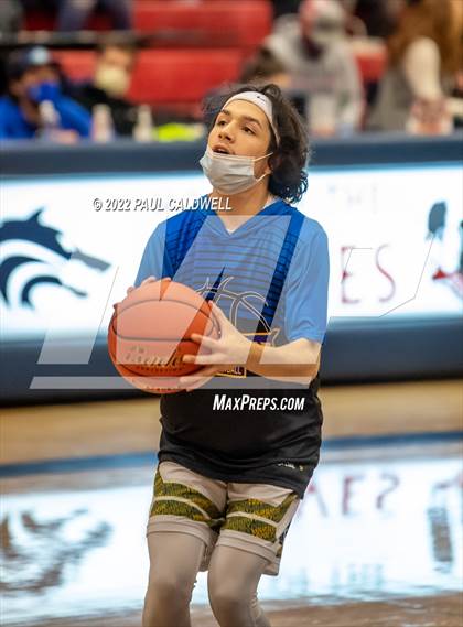 Thumbnail 2 in Chief Leschi vs Toledo (WIAA 2B District Playoff) photogallery.