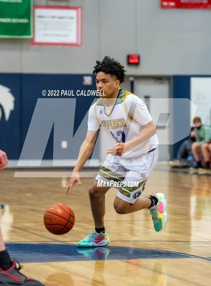 Thumbnail 3 in Chief Leschi vs Toledo (WIAA 2B District Playoff) photogallery.