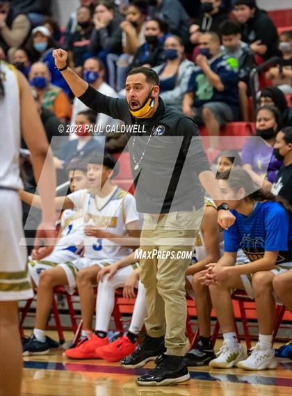 Thumbnail 1 in Chief Leschi vs Toledo (WIAA 2B District Playoff) photogallery.