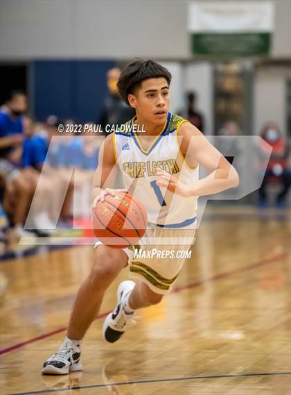 Thumbnail 3 in Chief Leschi vs Toledo (WIAA 2B District Playoff) photogallery.