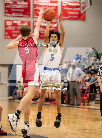 Thumbnail 3 in Chief Leschi vs Toledo (WIAA 2B District Playoff) photogallery.