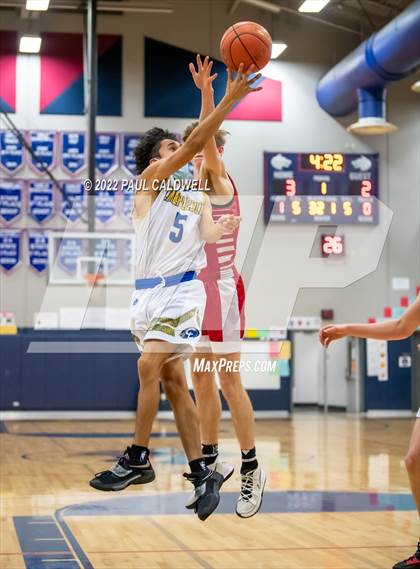Thumbnail 2 in Chief Leschi vs Toledo (WIAA 2B District Playoff) photogallery.