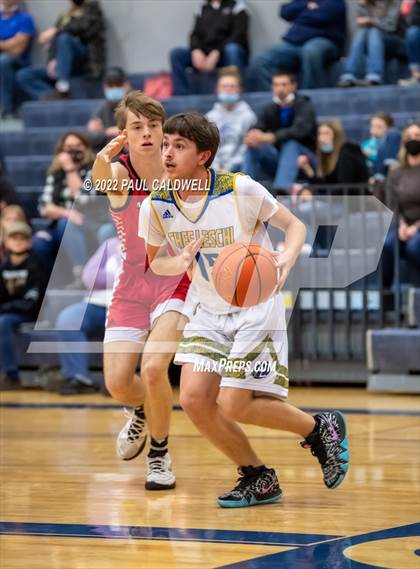 Thumbnail 2 in Chief Leschi vs Toledo (WIAA 2B District Playoff) photogallery.