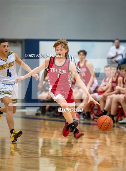 Thumbnail 3 in Chief Leschi vs Toledo (WIAA 2B District Playoff) photogallery.