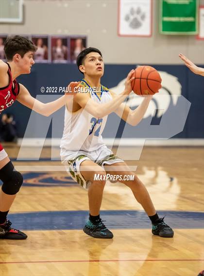 Thumbnail 1 in Chief Leschi vs Toledo (WIAA 2B District Playoff) photogallery.