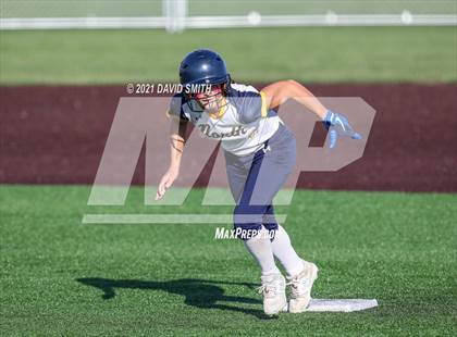 Thumbnail 1 in Liberty North vs Central - MSHSAA District Championship photogallery.