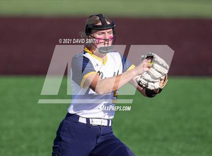 Thumbnail 3 in Liberty North vs Central - MSHSAA District Championship photogallery.