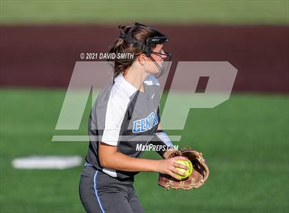 Thumbnail 1 in Liberty North vs Central - MSHSAA District Championship photogallery.