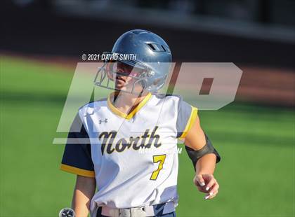 Thumbnail 2 in Liberty North vs Central - MSHSAA District Championship photogallery.