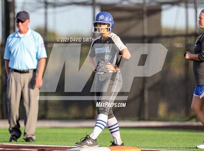 Thumbnail 2 in Liberty North vs Central - MSHSAA District Championship photogallery.