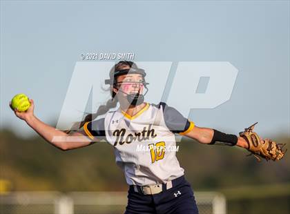 Thumbnail 1 in Liberty North vs Central - MSHSAA District Championship photogallery.