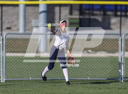 Thumbnail 2 in Liberty North vs Central - MSHSAA District Championship photogallery.