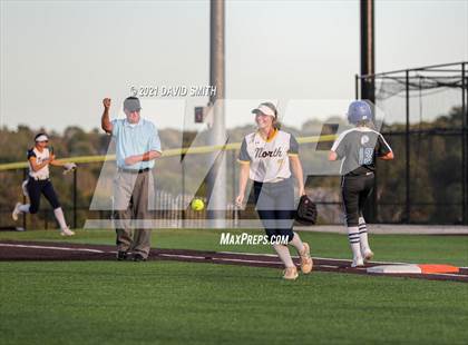 Thumbnail 3 in Liberty North vs Central - MSHSAA District Championship photogallery.