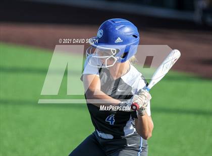 Thumbnail 1 in Liberty North vs Central - MSHSAA District Championship photogallery.