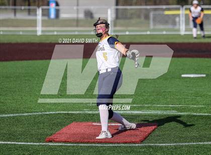Thumbnail 3 in Liberty North vs Central - MSHSAA District Championship photogallery.