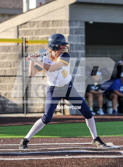 Thumbnail 2 in Liberty North vs Central - MSHSAA District Championship photogallery.
