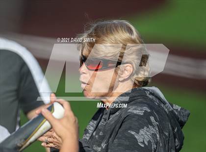 Thumbnail 2 in Liberty North vs Central - MSHSAA District Championship photogallery.