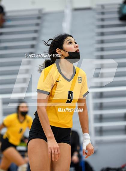 Thumbnail 3 in Brennan vs. Taft photogallery.