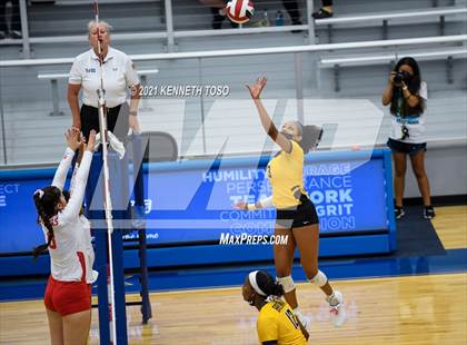 Thumbnail 2 in Brennan vs. Taft photogallery.