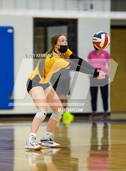 Thumbnail 2 in Brennan vs. Taft photogallery.