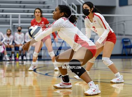Thumbnail 3 in Brennan vs. Taft photogallery.