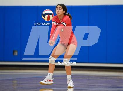 Thumbnail 2 in Brennan vs. Taft photogallery.