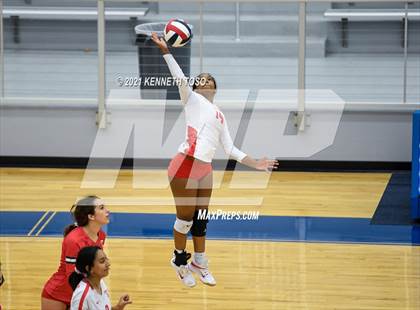 Thumbnail 3 in Brennan vs. Taft photogallery.