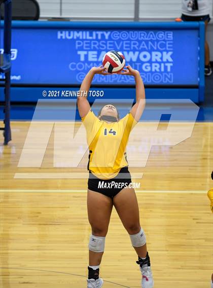 Thumbnail 2 in Brennan vs. Taft photogallery.