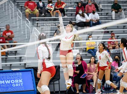 Thumbnail 1 in Brennan vs. Taft photogallery.