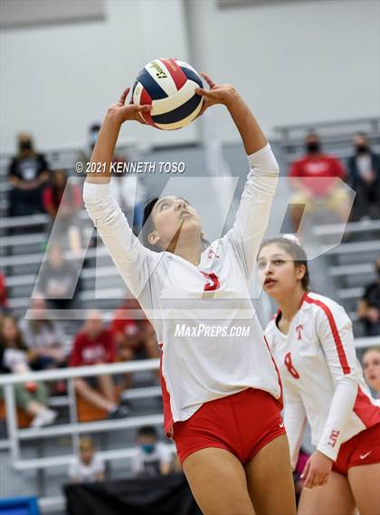 Thumbnail 2 in Brennan vs. Taft photogallery.