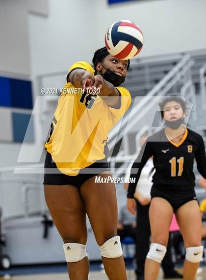 Thumbnail 2 in Brennan vs. Taft photogallery.