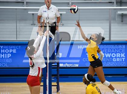 Thumbnail 1 in Brennan vs. Taft photogallery.
