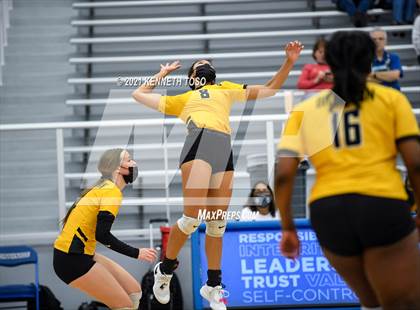 Thumbnail 2 in Brennan vs. Taft photogallery.