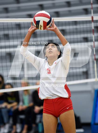 Thumbnail 3 in Brennan vs. Taft photogallery.