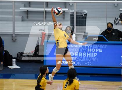Thumbnail 2 in Brennan vs. Taft photogallery.